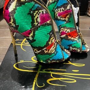 LFL by Lust for Life Multicolor Snake-Print Zip Peep-Toe Heels